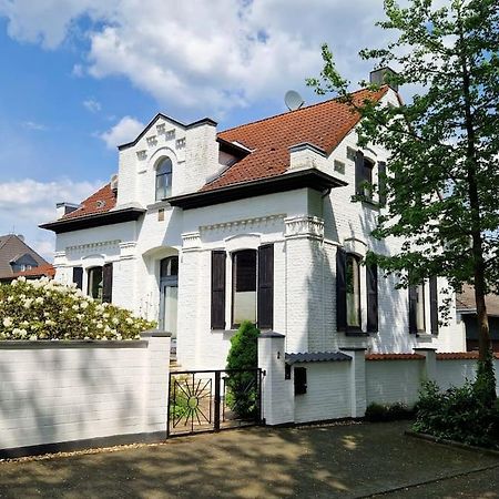Historische Villa Mit Garten, Luxus Meerbusch Bagian luar foto
