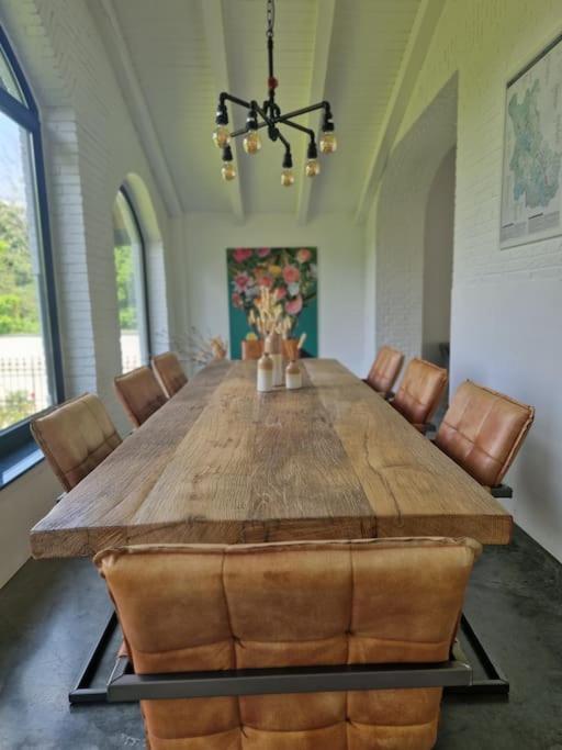 Historische Villa Mit Garten, Luxus Meerbusch Bagian luar foto